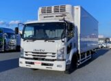フォワード　冷凍冷蔵車　格納式パワーゲート付　ワイドの画像