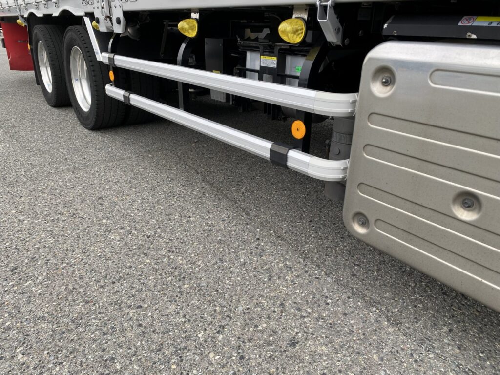激レア　英語版　　isuzu track 輸出　カタログ SSCARSJAPAN